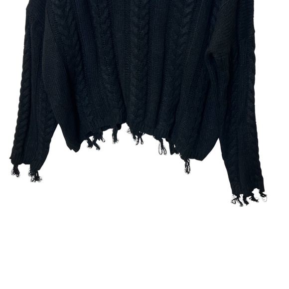 A Beautiful Soul Captivating Pullover Fringe Sweater NWT - Picture 6 of 12